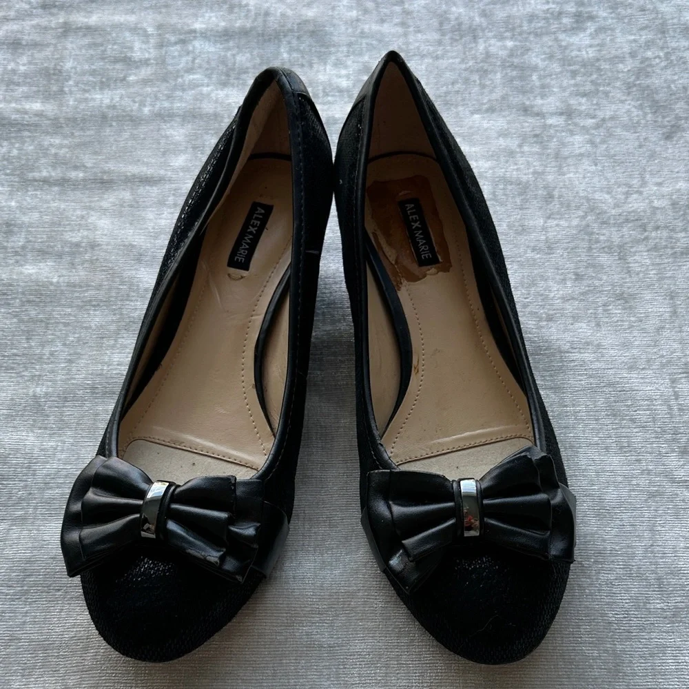 Alex Marie Black Flats with Bow Detail (8.5)